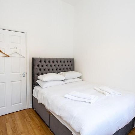 Central Liverpool L1 Экстерьер фото