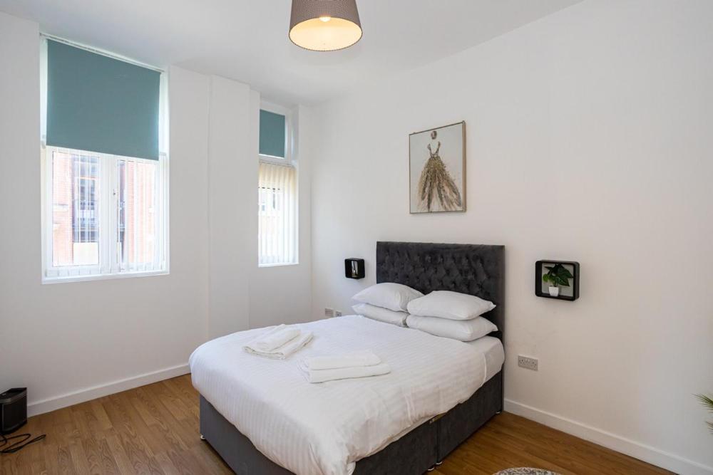 Central Liverpool L1 Экстерьер фото